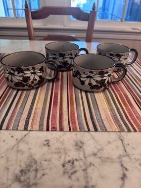 Studio pottery set of four coffee/soup mugs, new condition 4 1/2x2 1/2.
